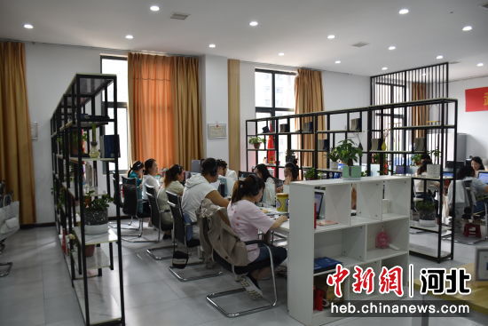 河北武安創(chuàng)新創(chuàng)業(yè)孵化基地 打造青年創(chuàng)業(yè)“夢工廠”